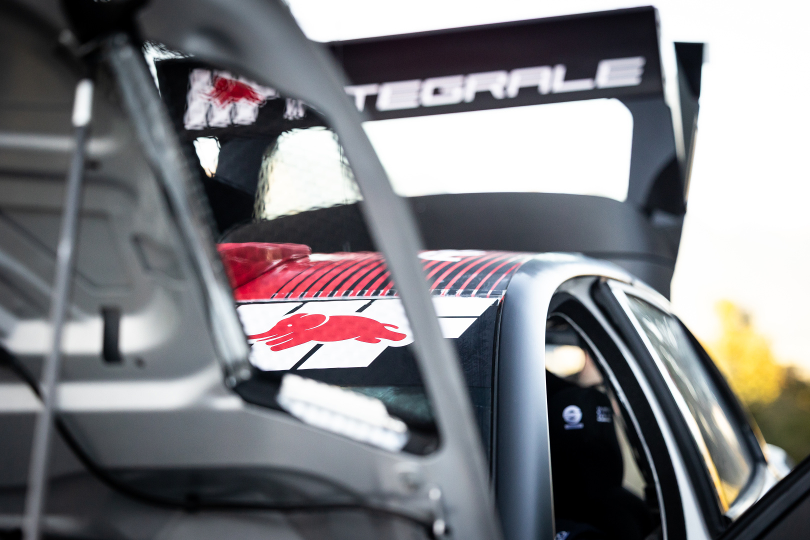 SMALL_YPSILONHFINTEGRALETEST